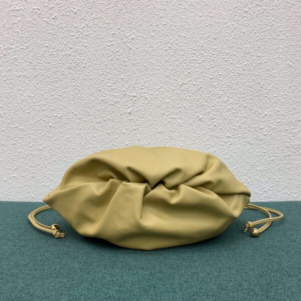 Bottega Veneta Medium Pouch Beige, For Women, Women’s Bags 15.7in/40cm