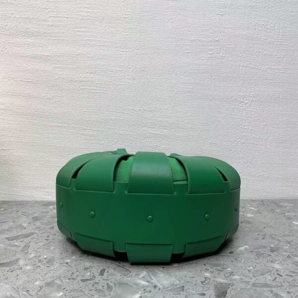 Bottega Veneta Medium Shoulder Bag Green, For Women, Women’s Bags 8.6in/22cm