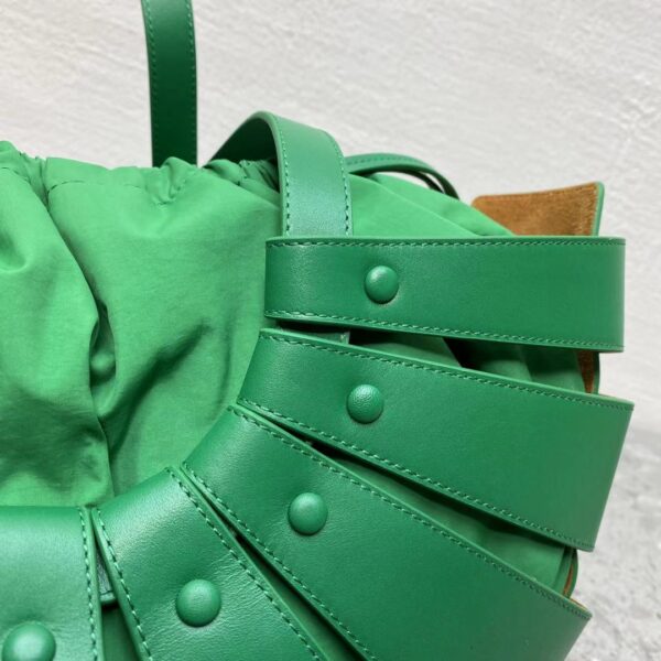 Bottega Veneta Medium Shoulder Bag Green, For Women, Women’s Bags 8.6in/22cm