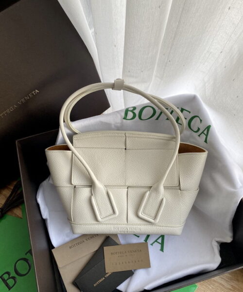 Bottega Veneta Mini Arco White, For Women, Women’s Bags 11.4in/29cm 600606VMAP19005