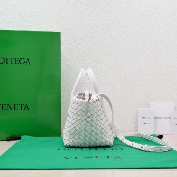 Bottega Veneta Mini Cabat White, For Women, Women's Bags 7.9in/20cm 709464V1OW19009