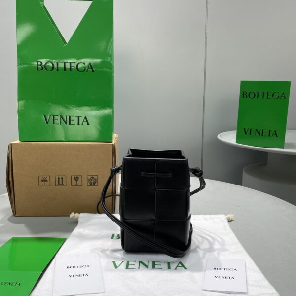 Bottega Veneta Mini Cassette Bucket Bag Black, For Women, Women's Bags 5.5in/14cm 680217VCQC48425