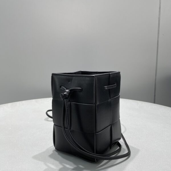 Bottega Veneta Mini Cassette Bucket Bag Black, For Women, Women's Bags 5.5in/14cm 680217VCQC48425