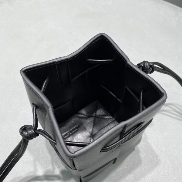 Bottega Veneta Mini Cassette Bucket Bag Black, For Women, Women's Bags 5.5in/14cm 680217VCQC48425