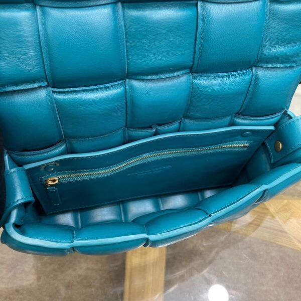 Bottega Veneta Padded Cassette Bag For Women 10.2in/26cm In Blue 591970VCQR13118