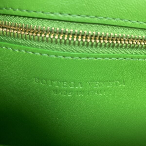 Bottega Veneta Padded Cassette Green, For Women, Women’s Bags 10.2in/26cm 591970VCQR13724