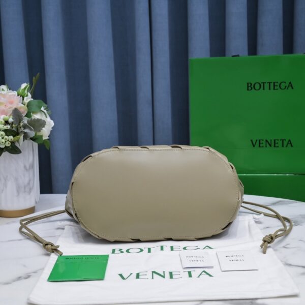 Bottega Veneta Point Dark Beige, For Women, Women's Bags 9.8in/25cm