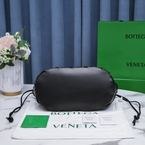 Bottega Veneta Point Dark Black, For Women, Women's Bags 9.8in/25cm