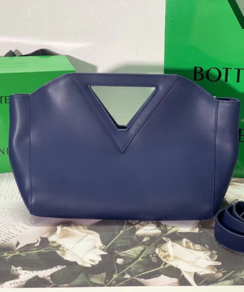 Bottega Veneta Point Dark Blue, For Women, Women’s Bags 13.7in/35cm