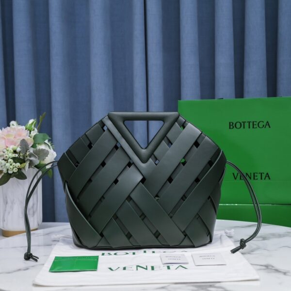 Bottega Veneta Point Dark Green, For Women, Women's Bags 9.8in/25cm