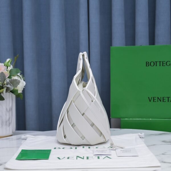 Bottega Veneta Point White, For Women, Women's Bags 9.8in/25cm