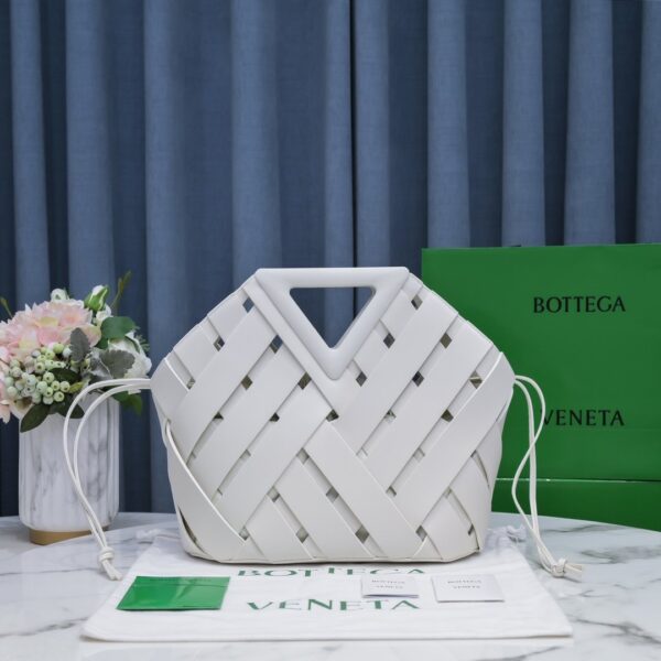 Bottega Veneta Point White, For Women, Women's Bags 9.8in/25cm