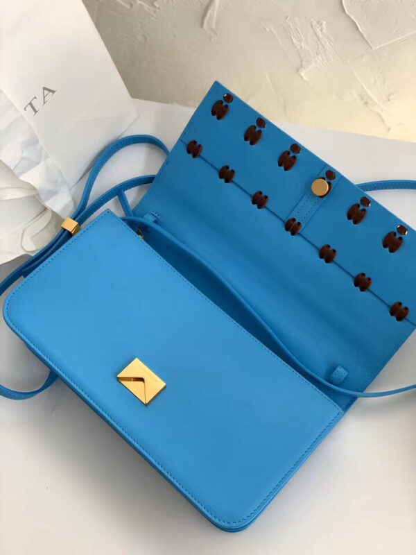 Bottega Veneta Shoulder Bag Blue, For Women, Women’s Bags 11in/28cm