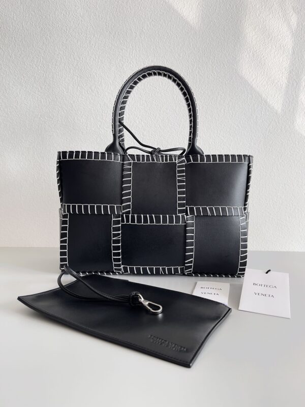 Bottega Veneta Small Arco Tote Bag Black, For Women, Women's Bags 11.8in/30cm