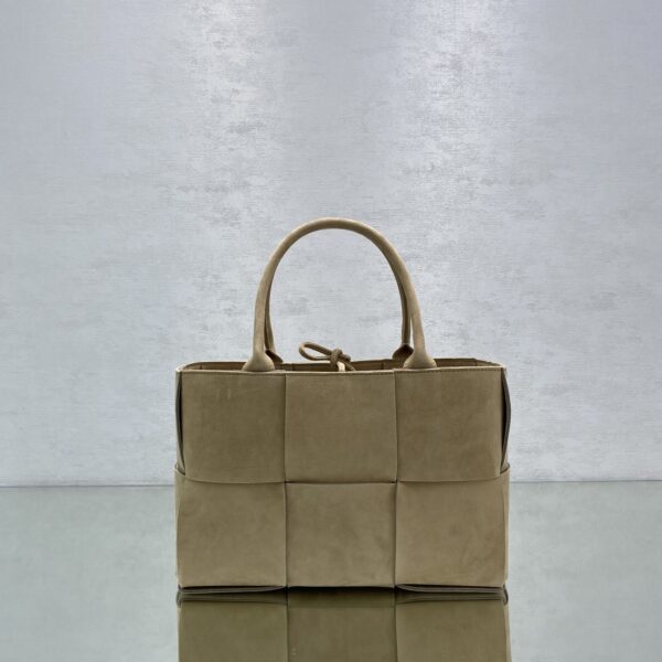Bottega Veneta Small Arco Tote Bag Brown, For Women, Women's Bags 14.2in/36cm