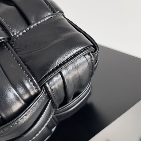 Bottega Veneta Small Cassette Bucket Bag Black, For Women, Women's Bags 7.1in/18cm 717187V2FY38425