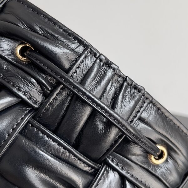 Bottega Veneta Small Cassette Bucket Bag Black, For Women, Women's Bags 7.1in/18cm 717187V2FY38425