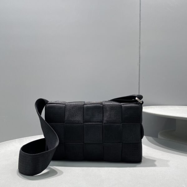 Bottega Veneta Webbing Black, For Men, Men's Bags 9.8in/25cm 680513V1G218803