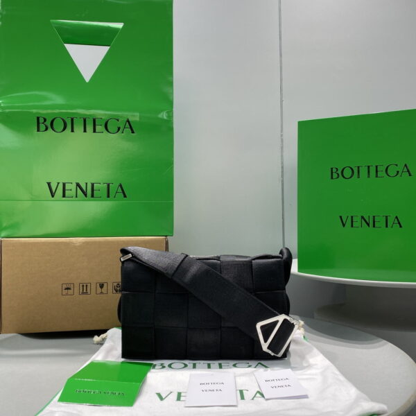 Bottega Veneta Webbing Black, For Men, Men's Bags 9.8in/25cm 680513V1G218803