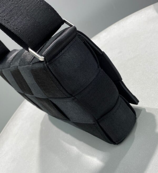 Bottega Veneta Webbing Black, For Men, Men's Bags 9.8in/25cm 680513V1G218803
