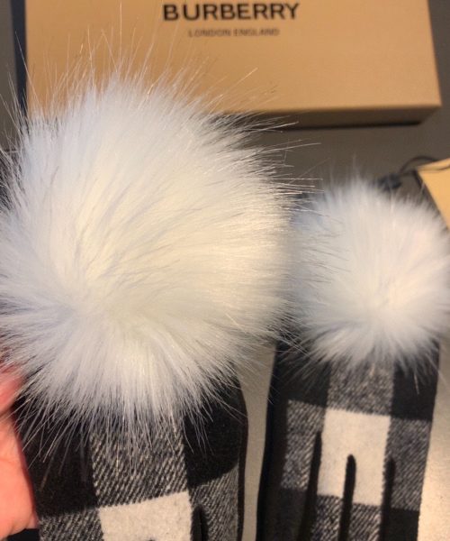 Burberry Cashmere Gloves In Black & White