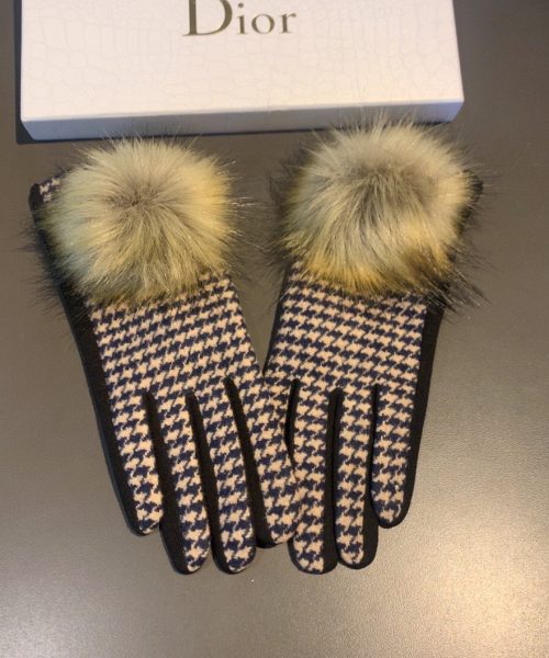 Burberry Cashmere Gloves In Brown