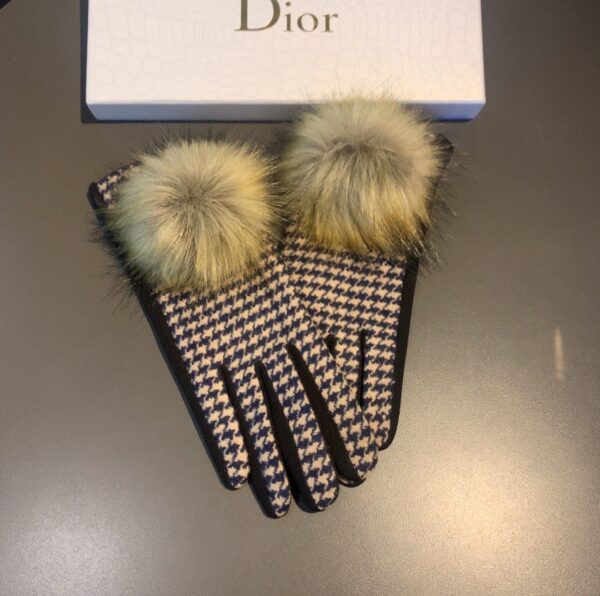 Burberry Cashmere Gloves In Brown