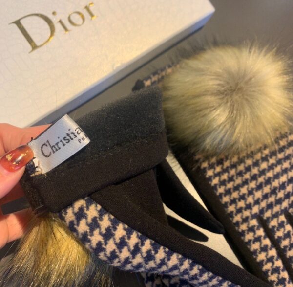 Burberry Cashmere Gloves In Brown
