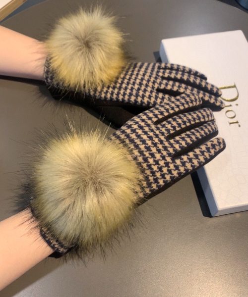 Burberry Cashmere Gloves In Brown