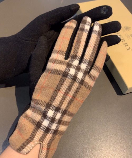 Burberry Cashmere Gloves In Brown