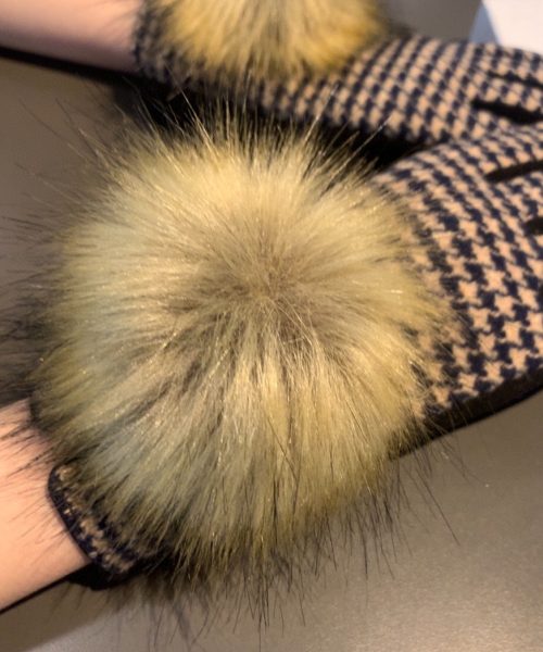Burberry Cashmere Gloves In Brown