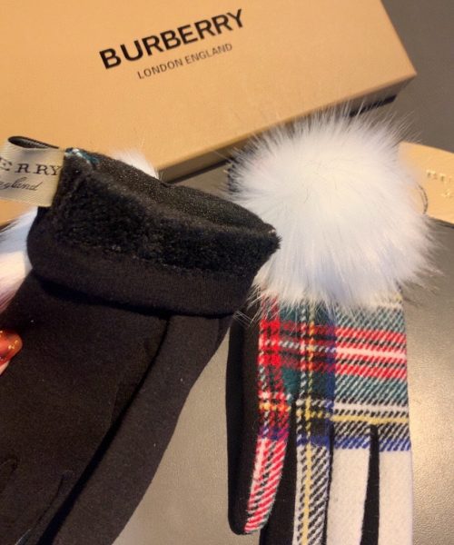 Burberry Cashmere Gloves In Multiple Color