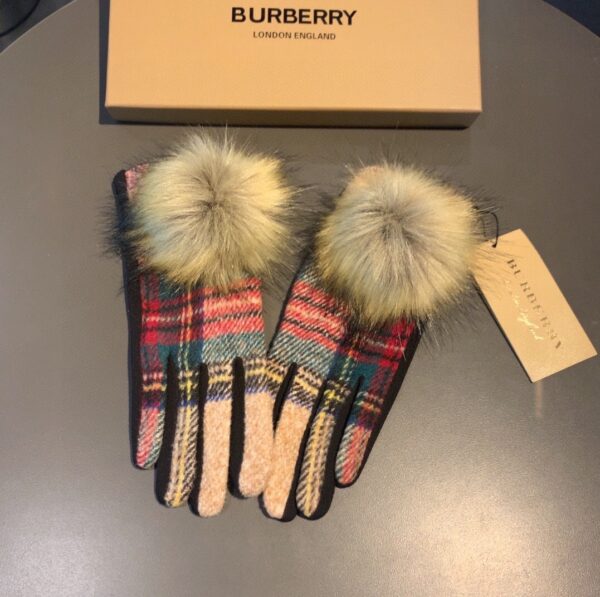 Burberry Cashmere Gloves In Multiple Color