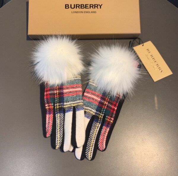 Burberry Cashmere Gloves In Multiple Color