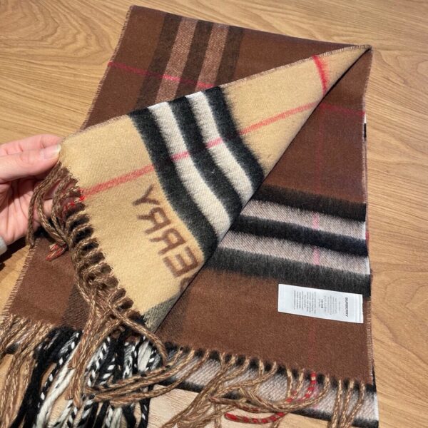 Burberry Contrast Check Cashmere Archive Beige/Birch Brown Scarf 180cm/71in 80453291