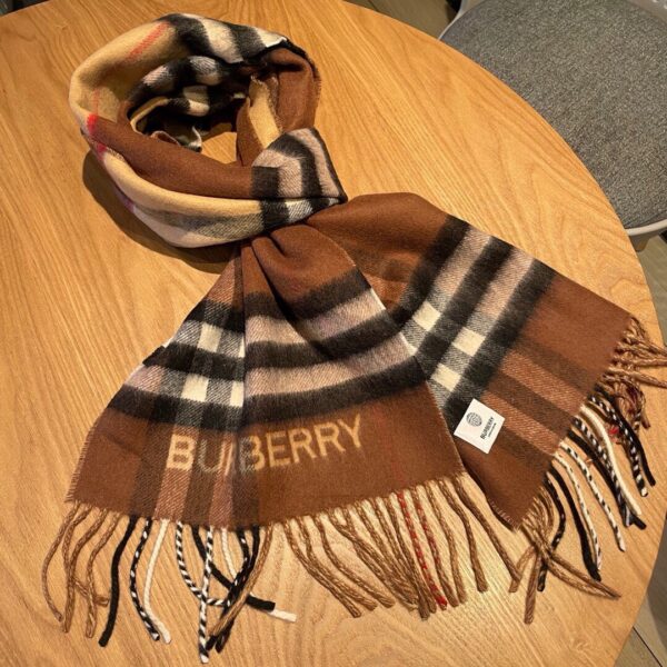 Burberry Contrast Check Cashmere Archive Beige/Birch Brown Scarf 180cm/71in 80453291 