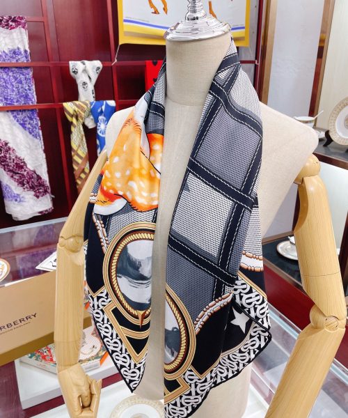 Burberry Deer Print Black Square Scarf 90cm/35in 