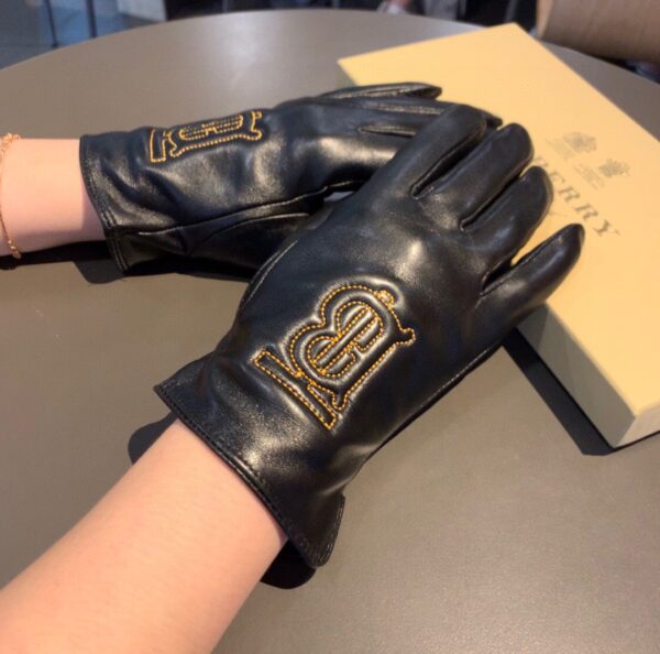 Burberry Monogram Motif Gloves In Black