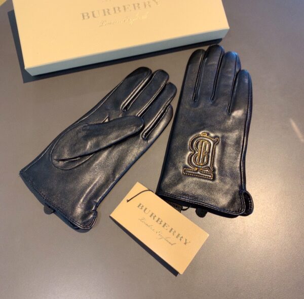 Burberry Monogram Motif Gloves In Black