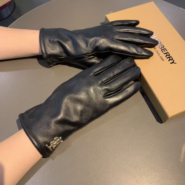 Burberry Monogram Motif Gloves In Black