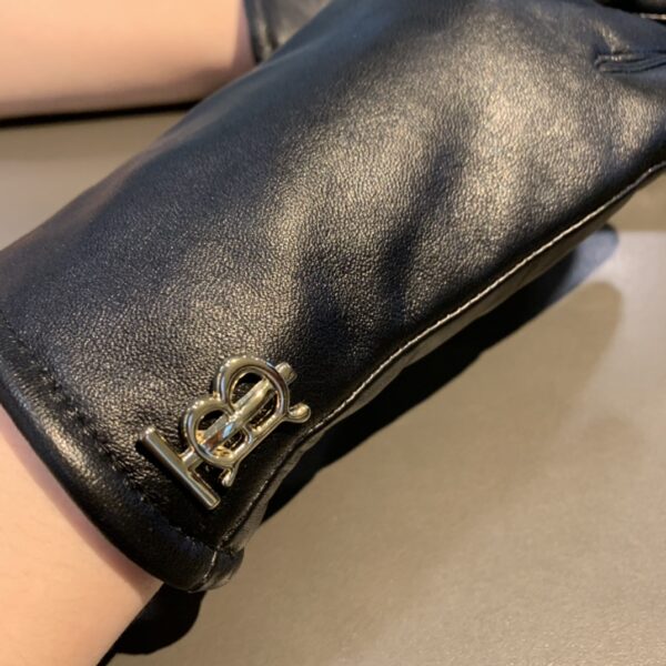 Burberry Monogram Motif Gloves In Black