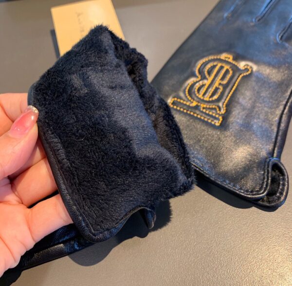 Burberry Monogram Motif Gloves In Black