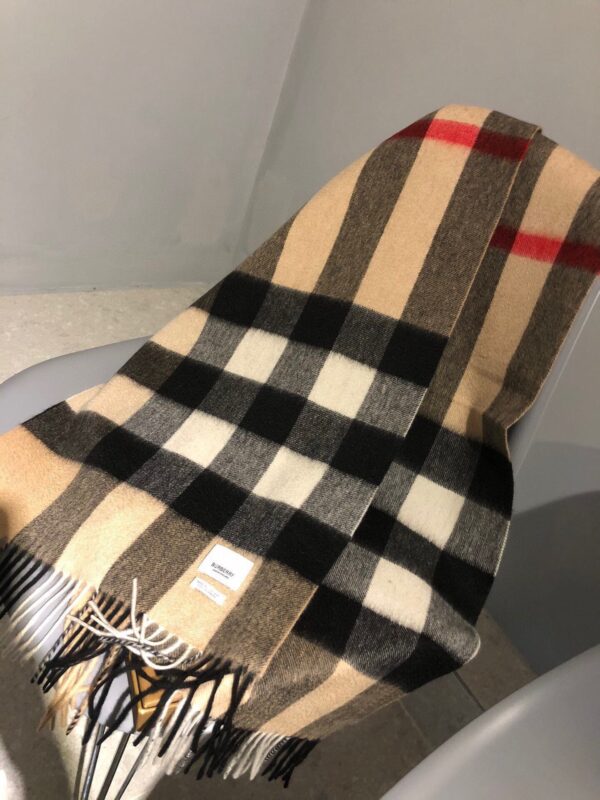 Burberry The Classic Check Cashmere Brown 66in/168cm