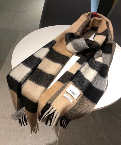 Burberry The Classic Check Cashmere Brown 66in/168cm
