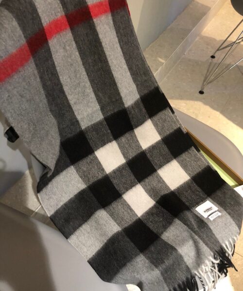 Burberry The Classic Check Cashmere Grey 66in/168cm