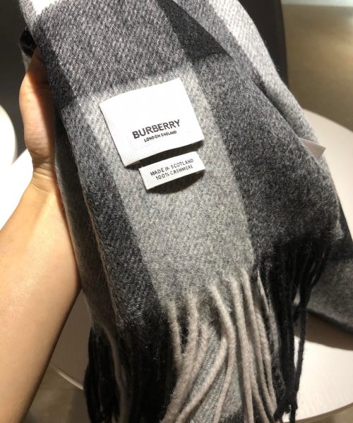 Burberry The Classic Check Cashmere Grey 66in/168cm