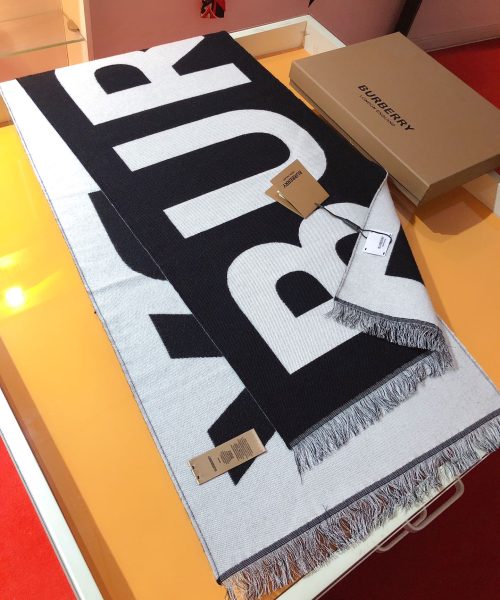 Burberry Wool New Double-Sided Large Black Scarf 188cm/74in 