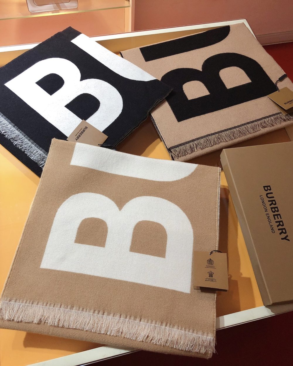 Burberry Wool New Double-Sided Large Brown Scarf 188cm/74in 