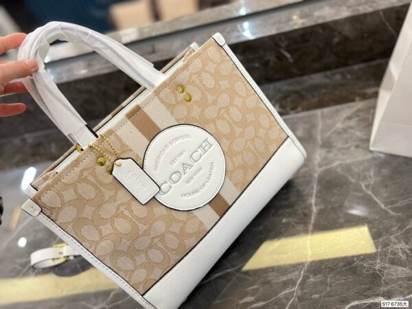 CA004 - Coach Women's Fashion Bag