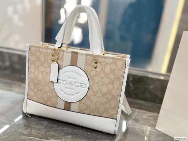 CA004 - Coach Women's Fashion Bag